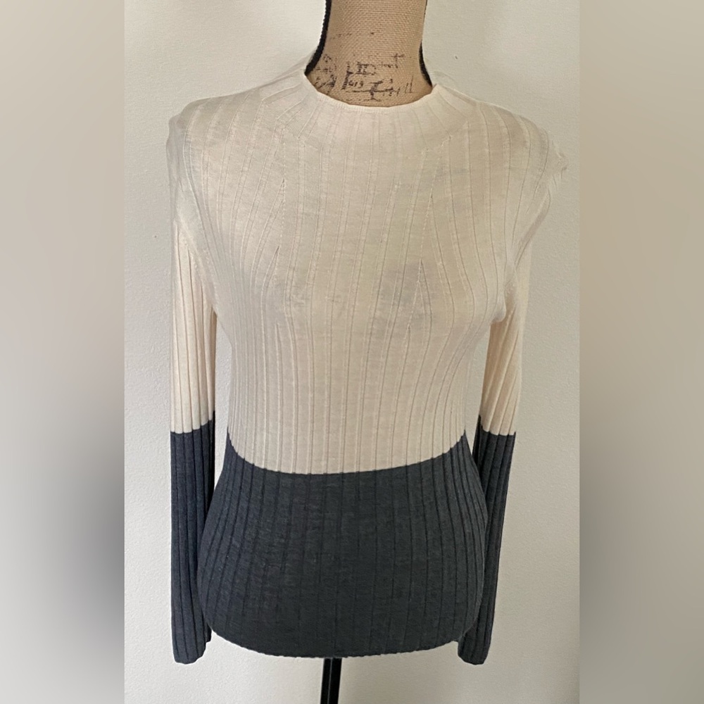 Banana Republic Merino Wool Cream and Gray Cowl Neck Sweater, Sz M